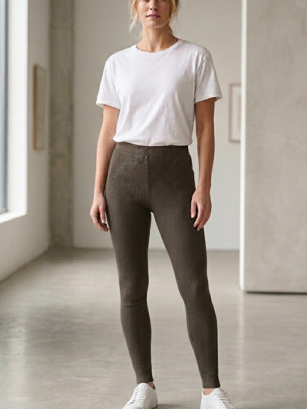 Uniqlo Ribbed Green Cotton Leggings – Size XS | Cozy Basics | Minimalist